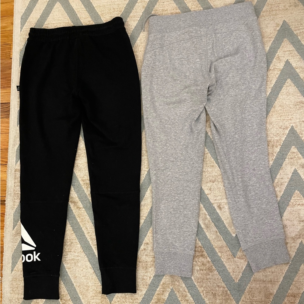 2 Reebok Joggers - Picture 2 of 2
